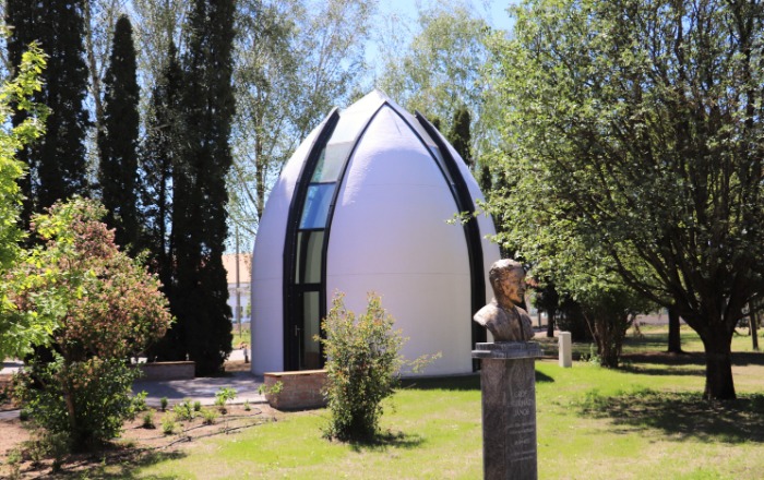 Bible House